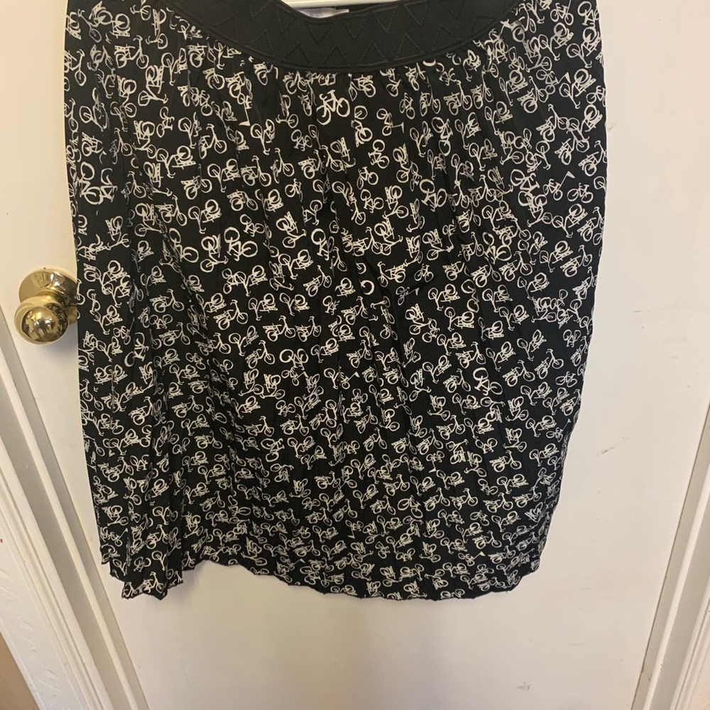 LulaRoe Jill skirt size L